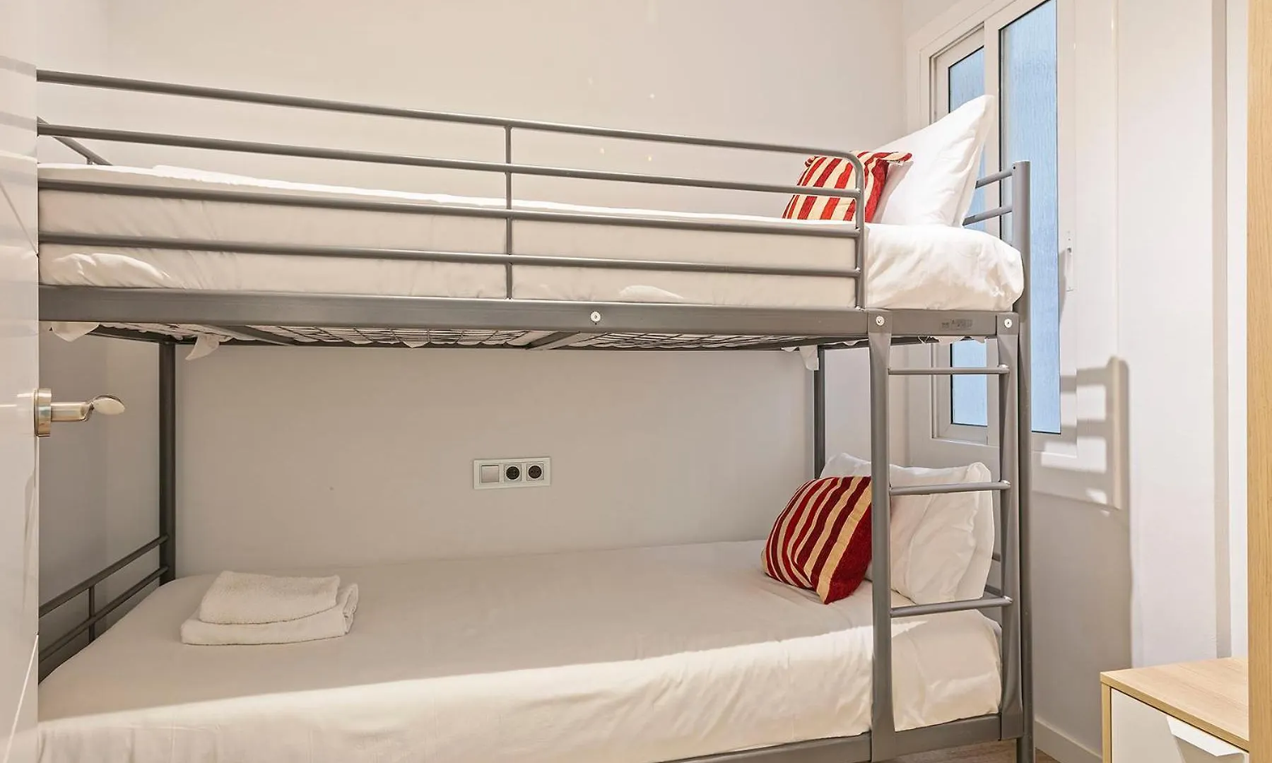 Habitat Apartments Pau Barselona
